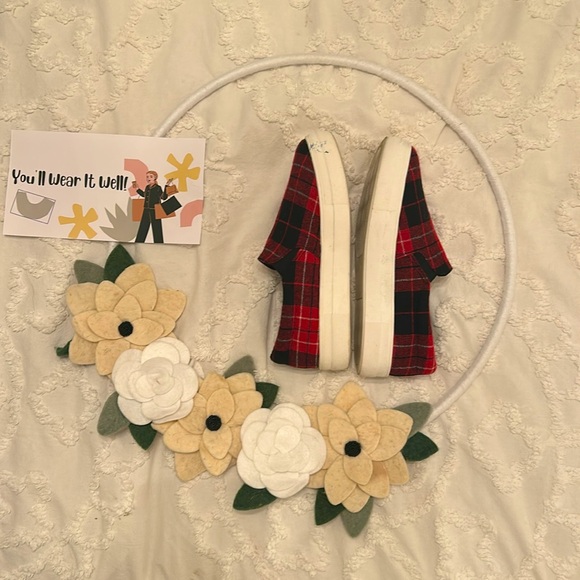 Black and red plaid SOTA loafers. Barely worn. Size 8. - Picture 3 of 4